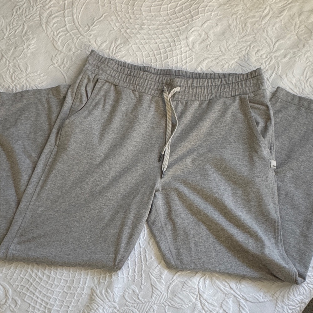 Vuori Heather Gray Joggers